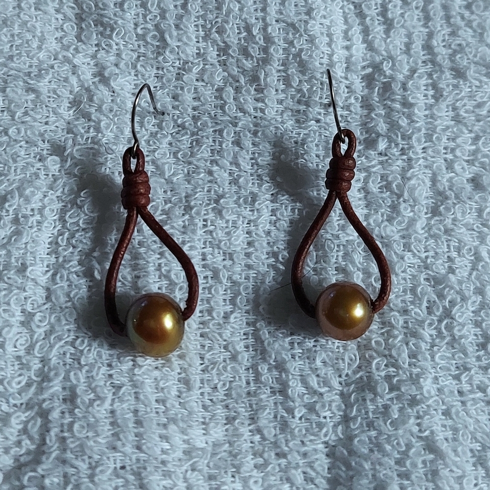 Handmade Light Green Pearl And Brown Leather Dangle Earrings - Picture 6 of 6